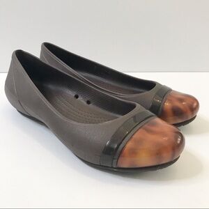 Crocs slip on cap toe ballet flats sz 6